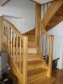 schody s podstupnicemi- dub